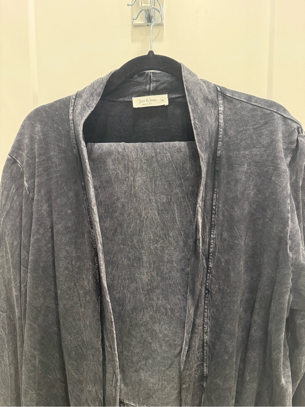 Vintage-Inspired Washed Gray Black Women's Jersey Jacket with 2 pair leggings - Picture 5 of 12